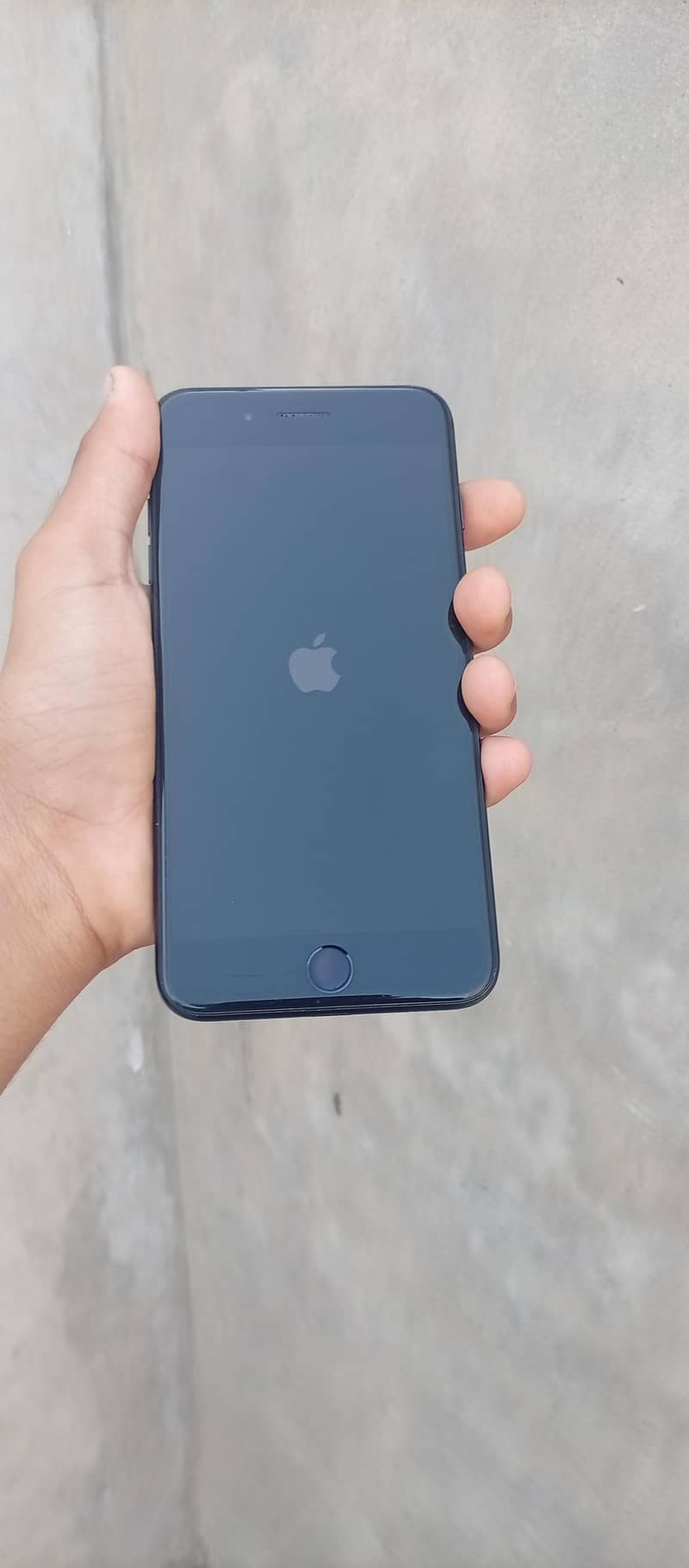 Apple iPhone 7 Plus 2