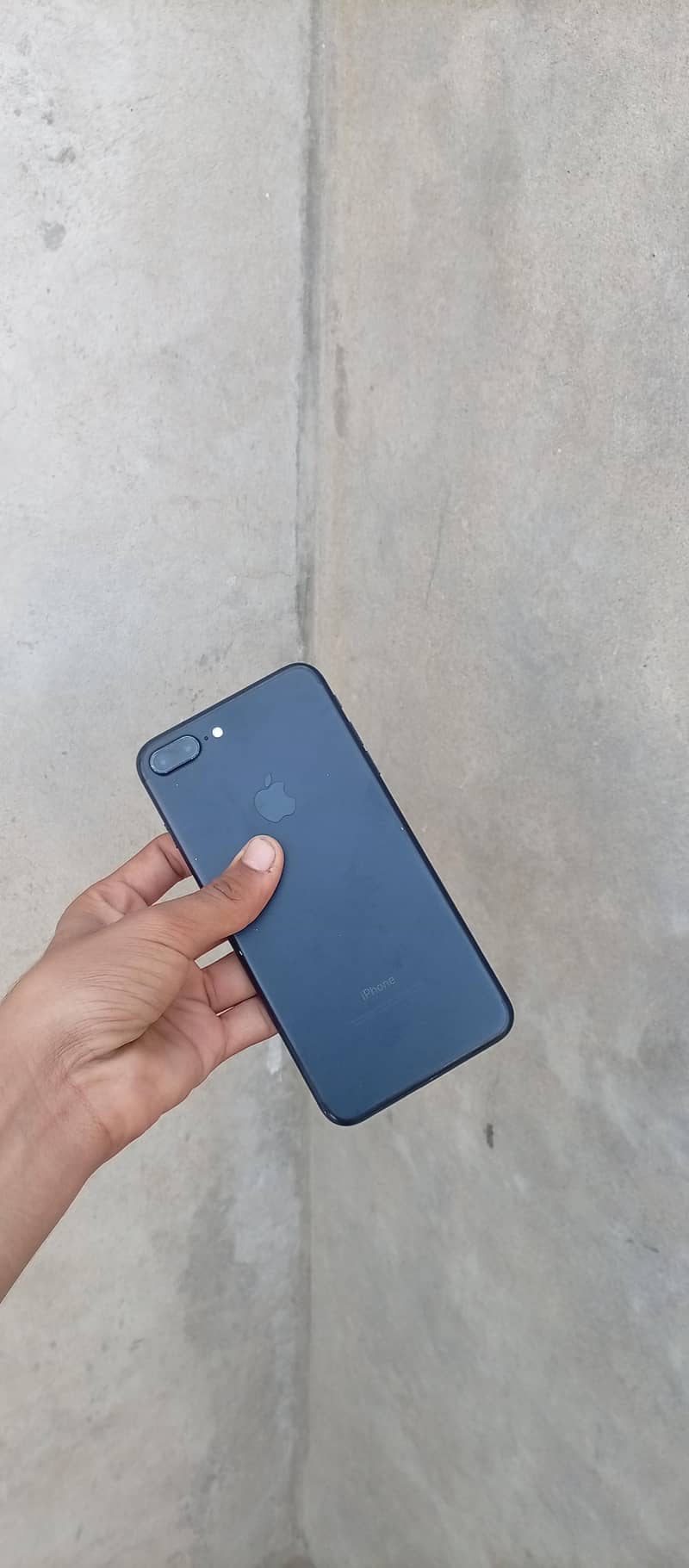 Apple iPhone 7 Plus 0