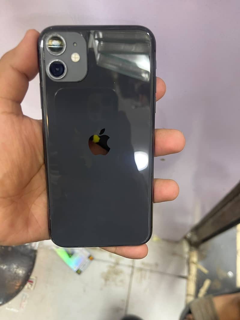 Apple iPhone 11 3