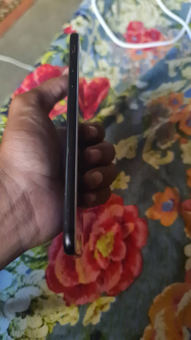 Apple iPhone 7 Plus 3