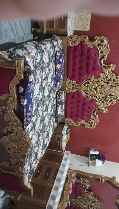 bed set dressing side table