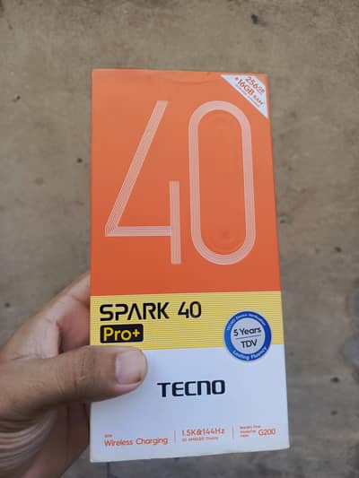 Tecno spark 40 pro plus