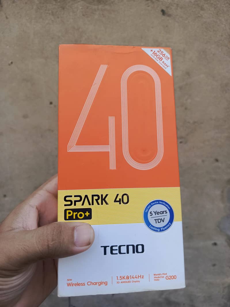 Tecno spark 40 pro plus 0