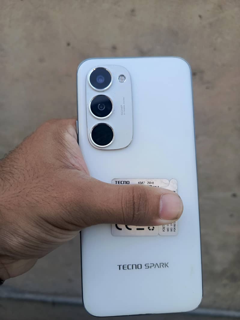 Tecno spark 40 pro plus 1