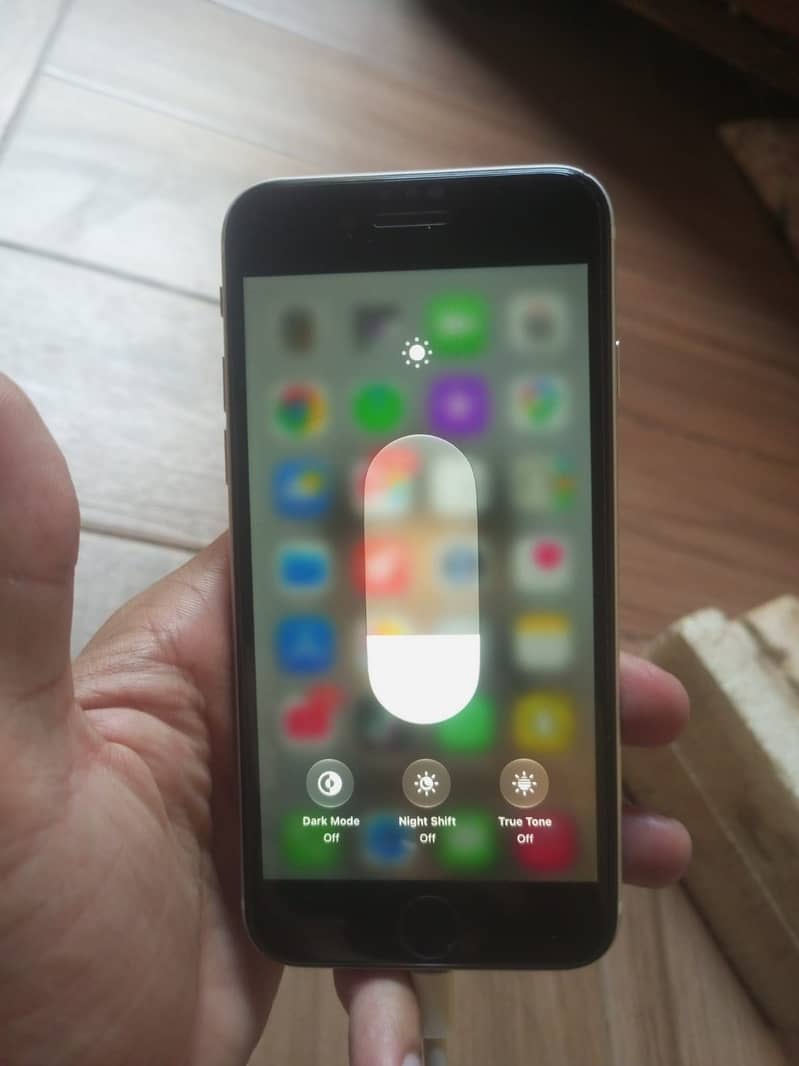 Apple iPhone SE 2nd generation 5
