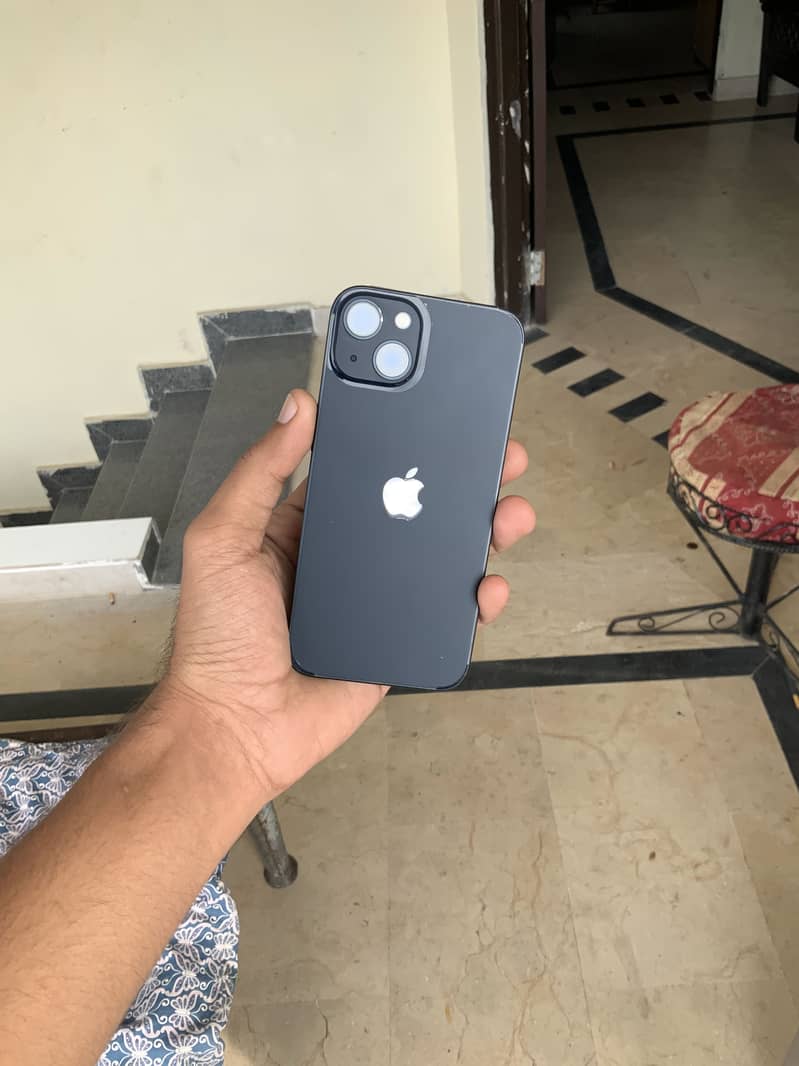 iPhone 13 5