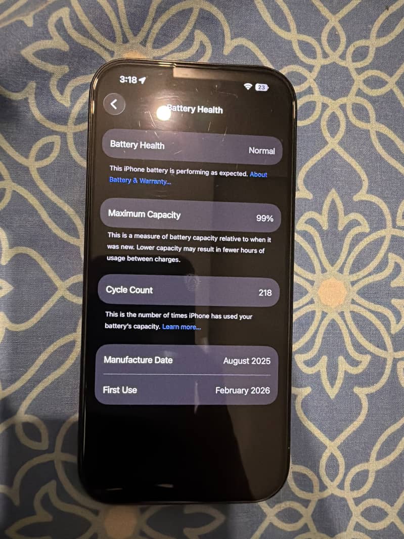 Apple iPhone 16 Pro 2
