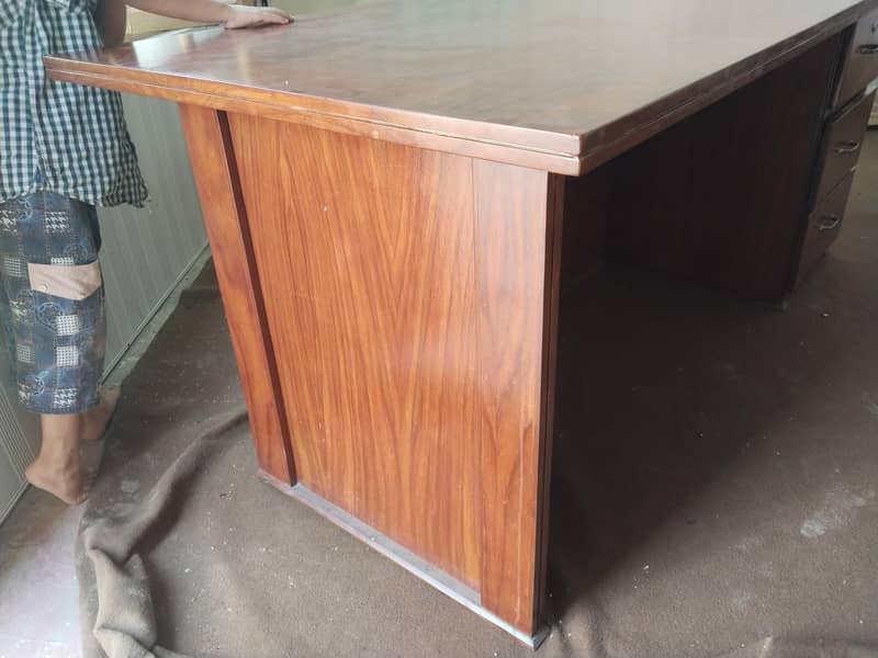 executive office table 4