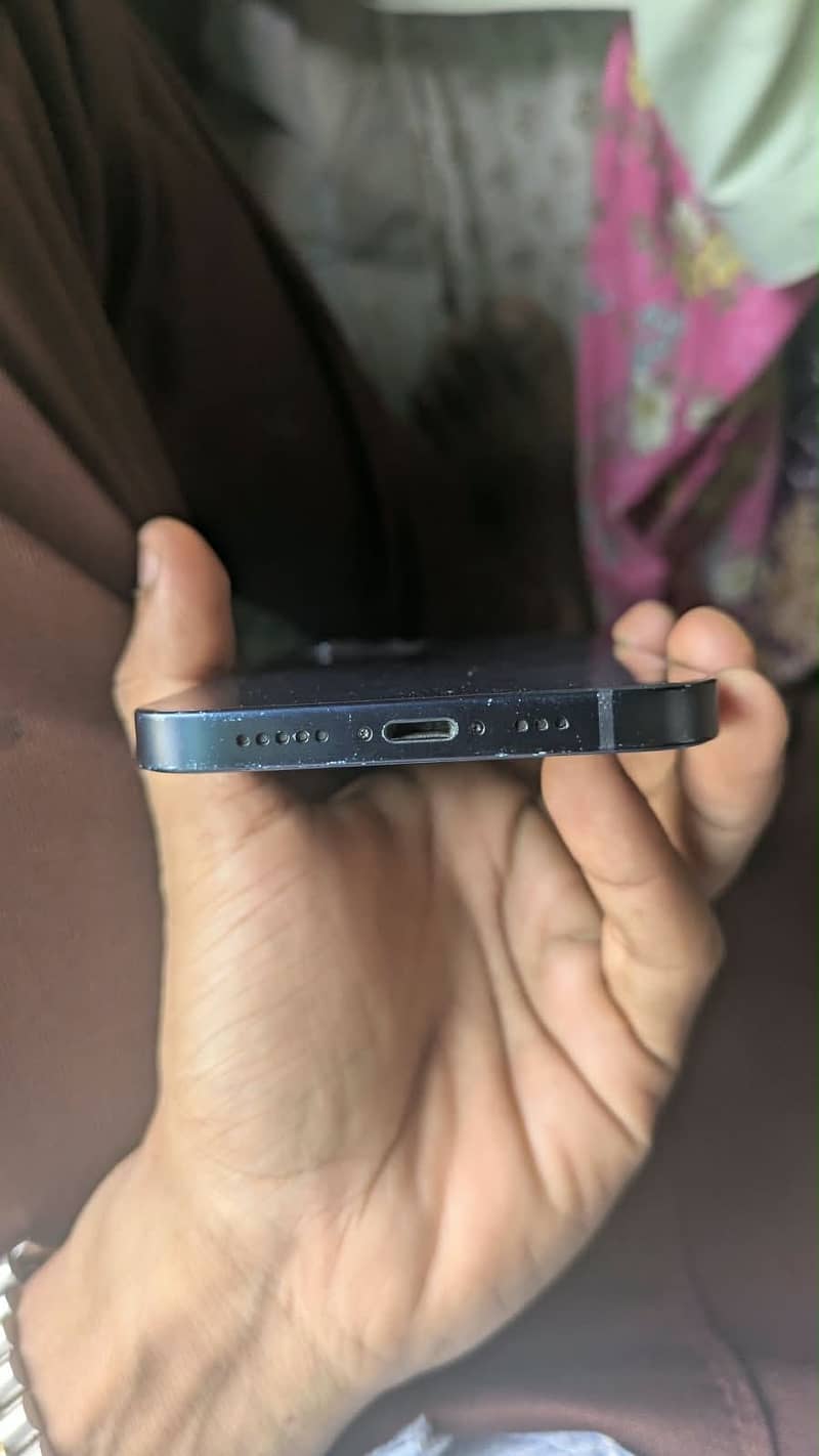 Iphone. 12 3