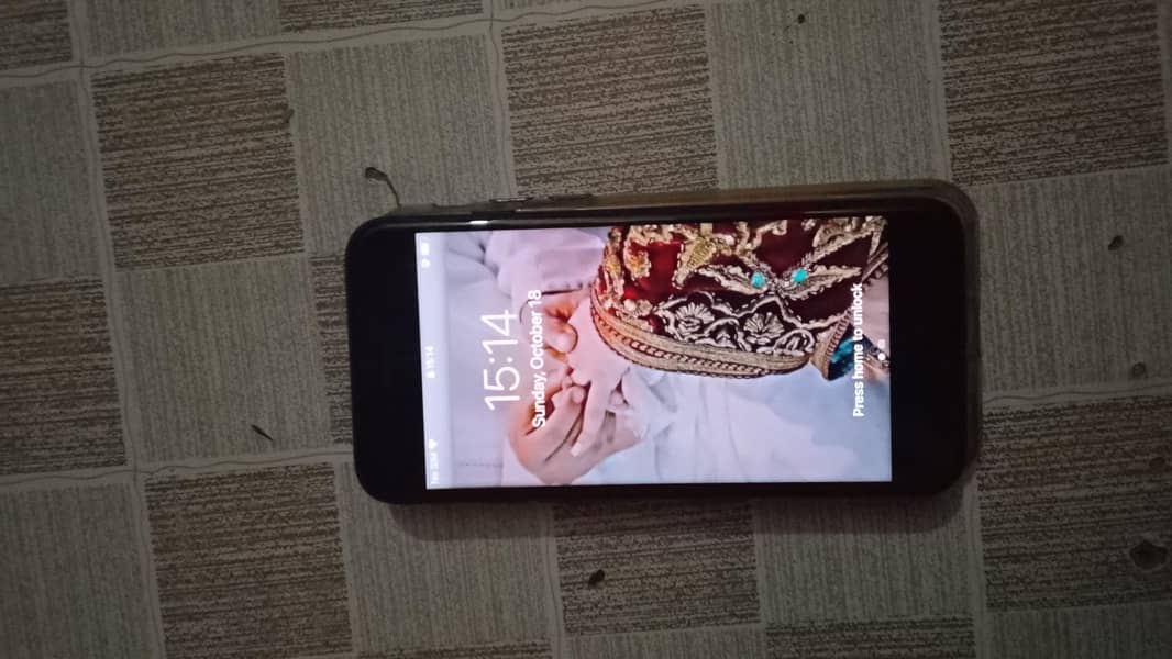 Apple iPhone 17e 0