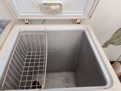 Waves deep freezer used in running condition