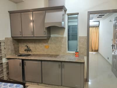 1 BED FURNISHED FLAT AVAILABLE FOR RENT 3RD F JINAHH MALL PALAZA