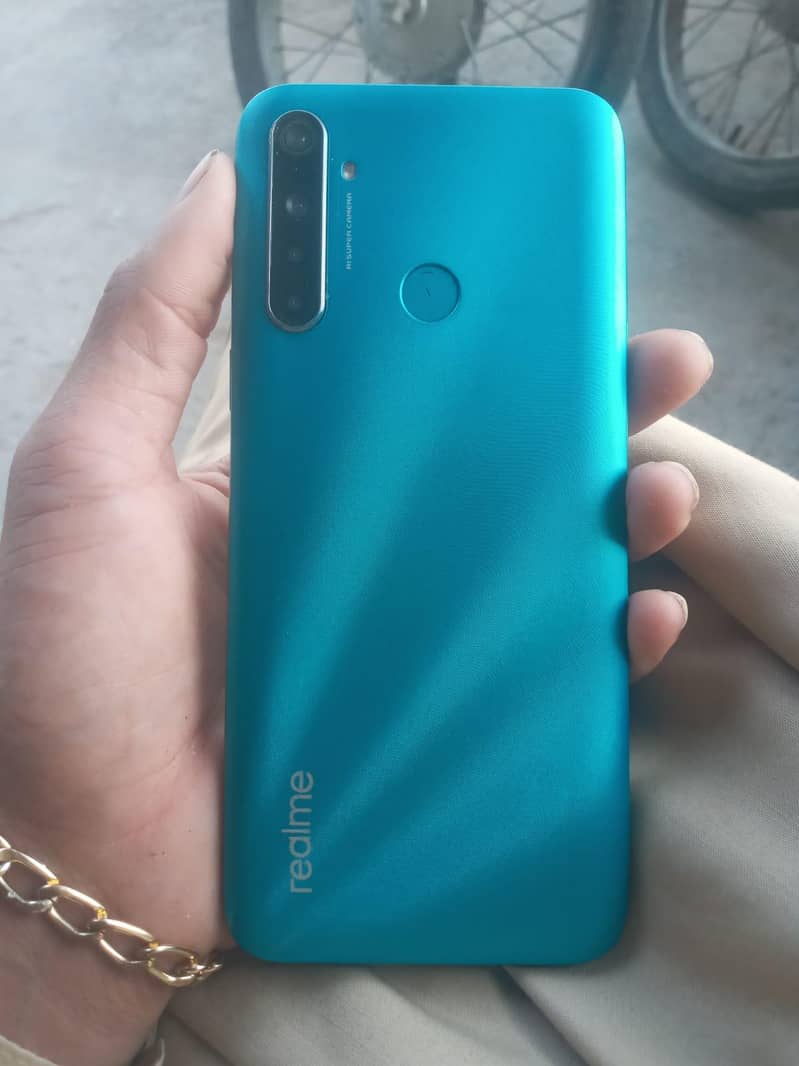 Realme 5i 0
