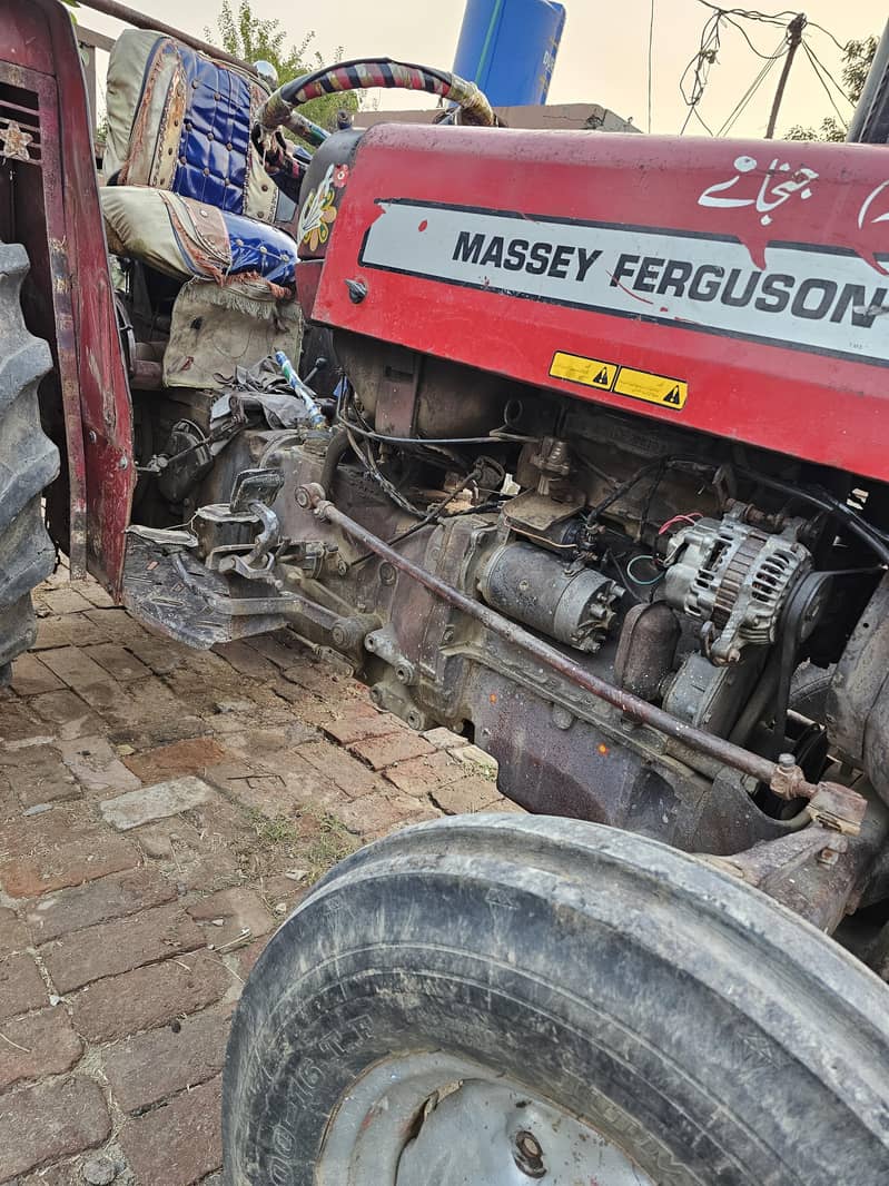 MF 240 4