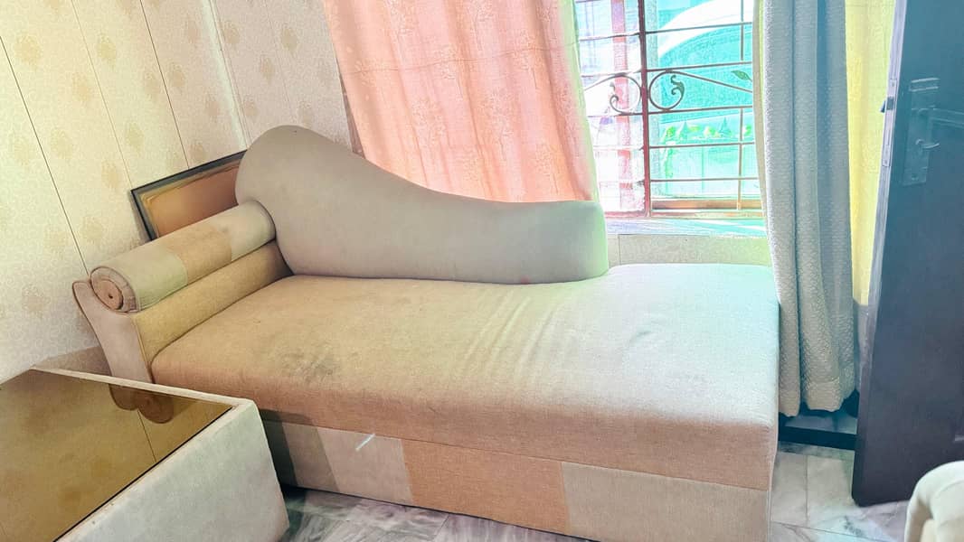 sofa set  with table and Dewan 7