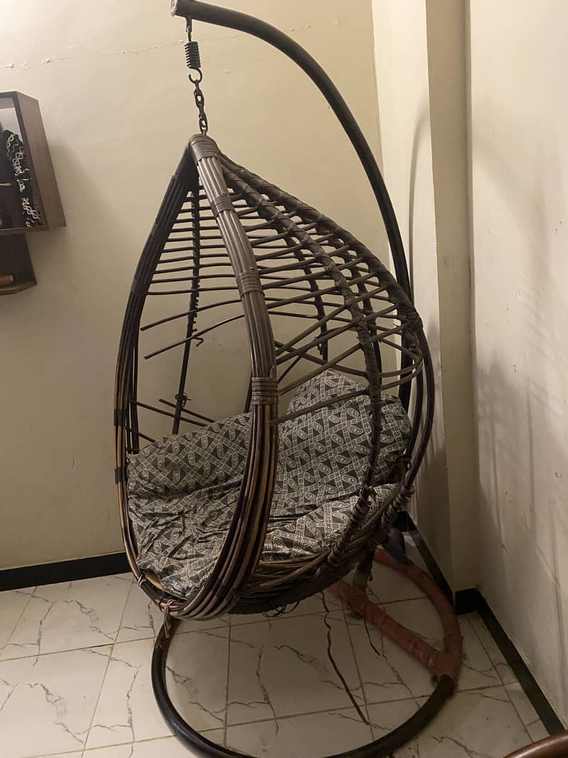 Swing chair 1