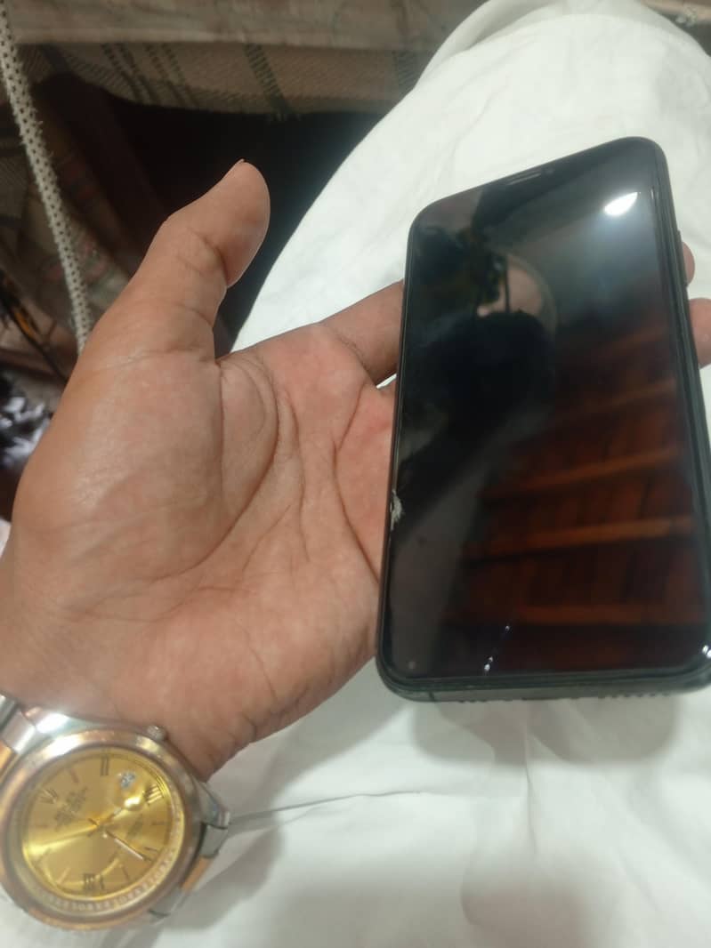 Apple iPhone 11 Pro 0