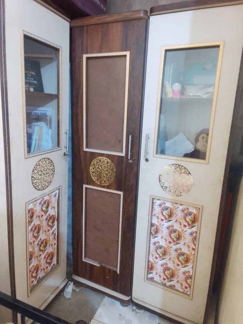 lamination partex 3 door divider 2