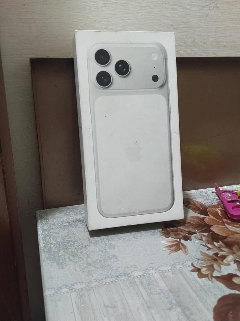 Apple iPhone 17 Pro Max 0