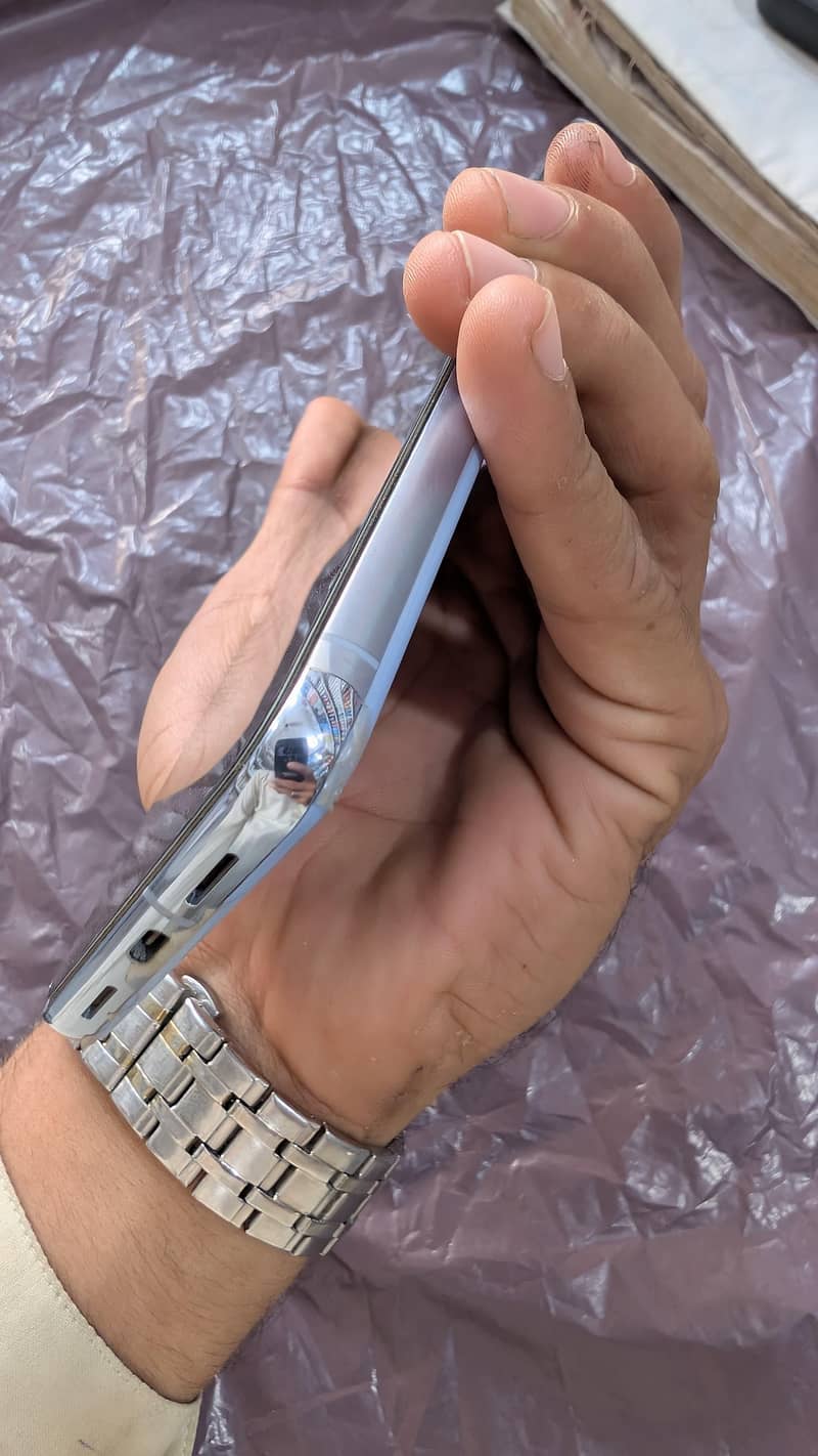 Google Pixel 8 Pro 10