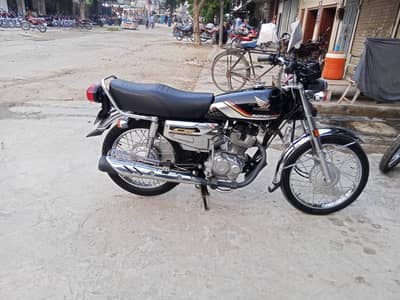 2025/2026 model self start 125 condition 10 /10 all ok
