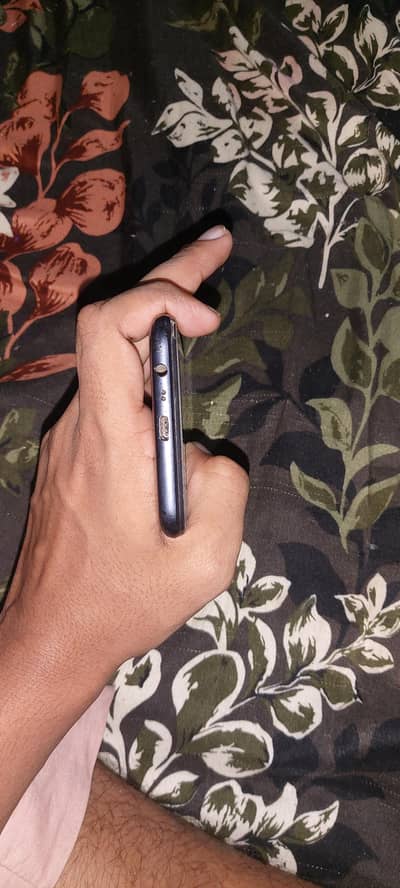 Realme C21