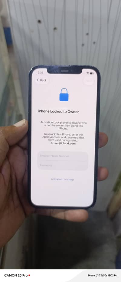 Apple iPhone 12