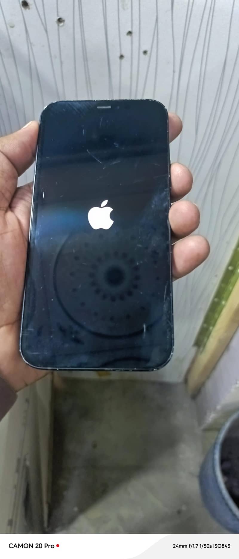 Apple iPhone 12 3