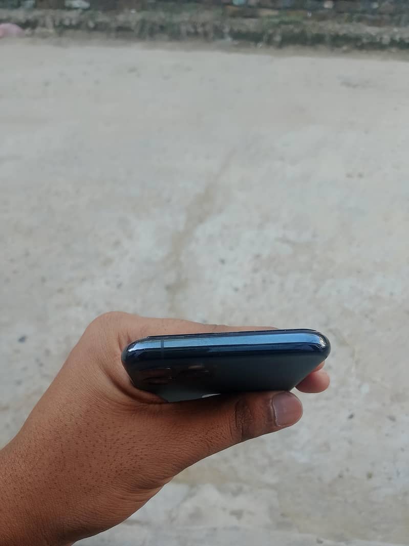 Apple iPhone 11 Pro 5