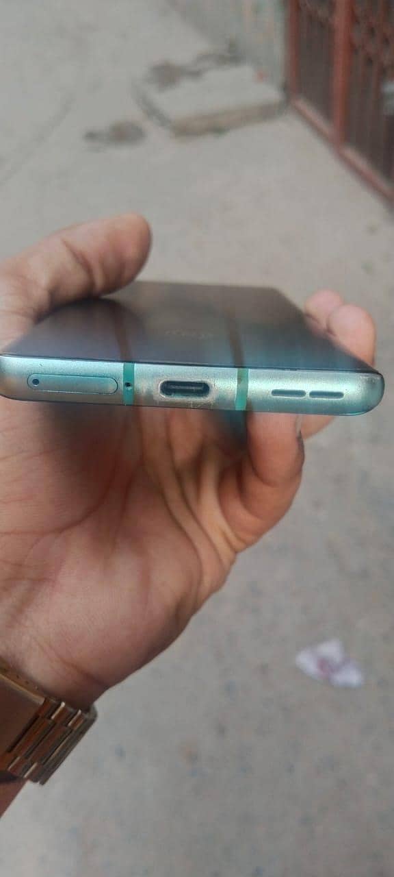 One Plus 8 5