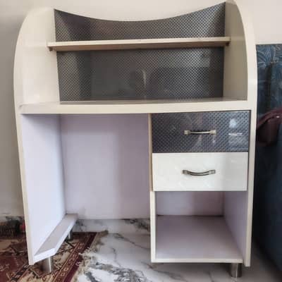 Computer / Study Table