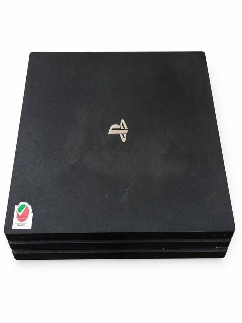 PS4 pro 1TB , UAE-version 4