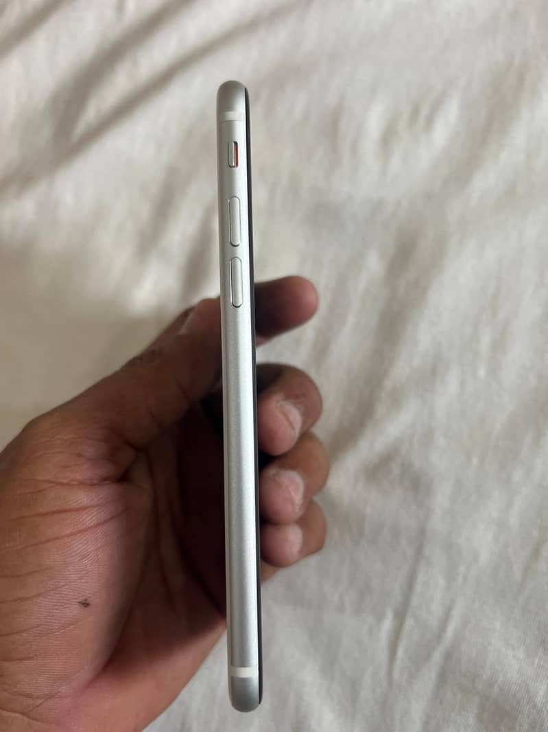 Apple iPhone SE 6