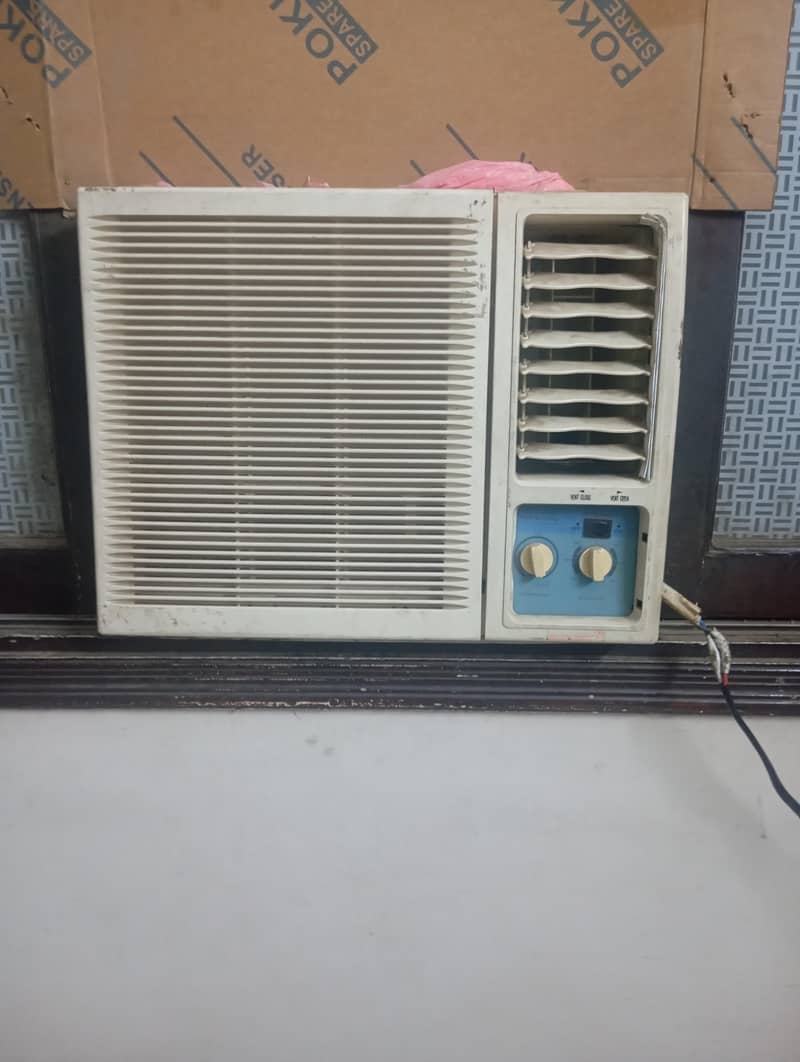 window A/C 0