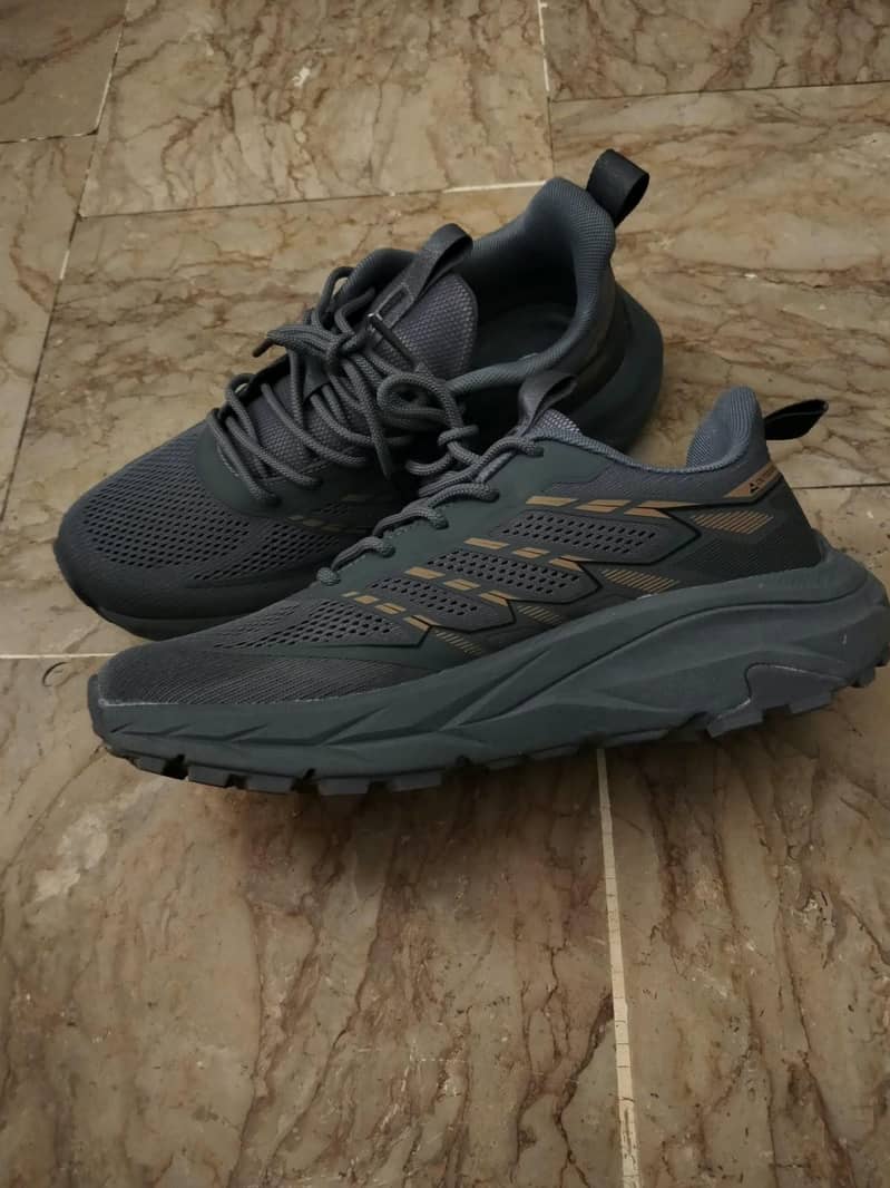 Sneakers 0