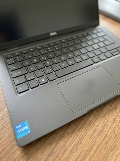 Dell Latitude 7420 i5 11th gen