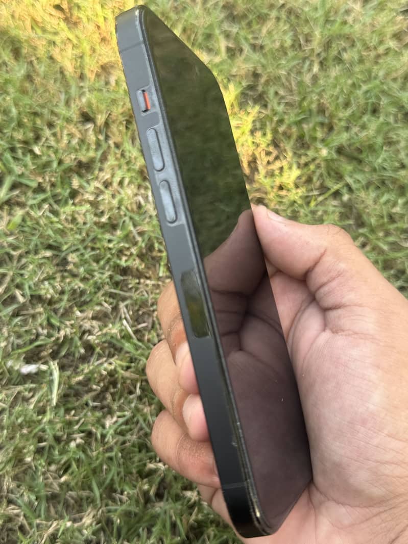 Apple iPhone 14 Pro 3