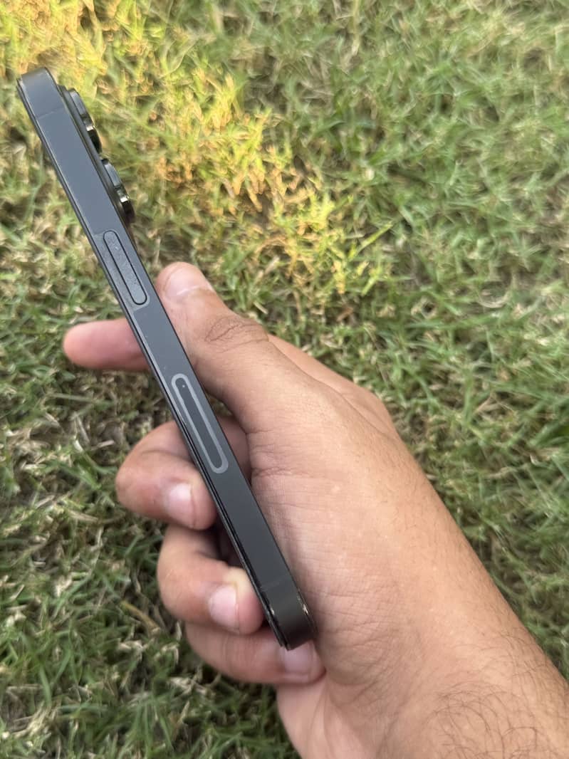Apple iPhone 14 Pro 4