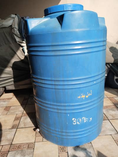 Blue Tanki Pani wali double palaai 300 gallan 10/10 condition