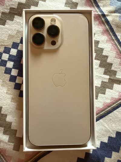 Apple iPhone 16 Pro Max