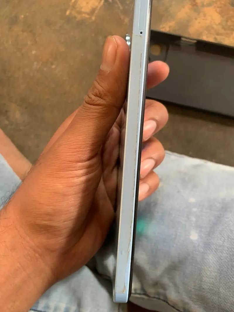 Realme Note 60 5