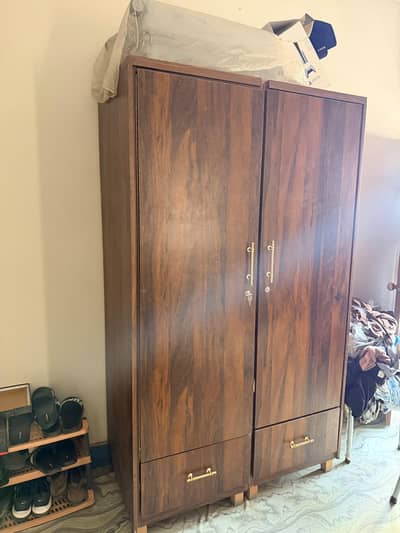 2 doors cupboard