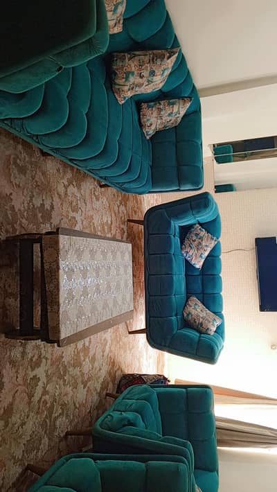 7 seater sofa set with wooden center table
