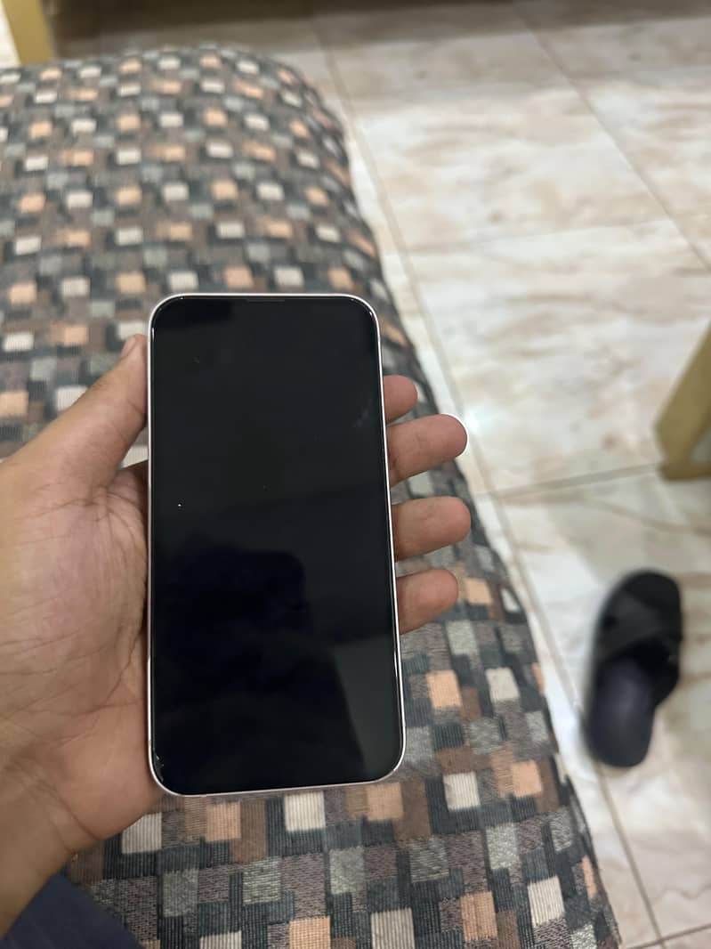 Apple iPhone 13 3