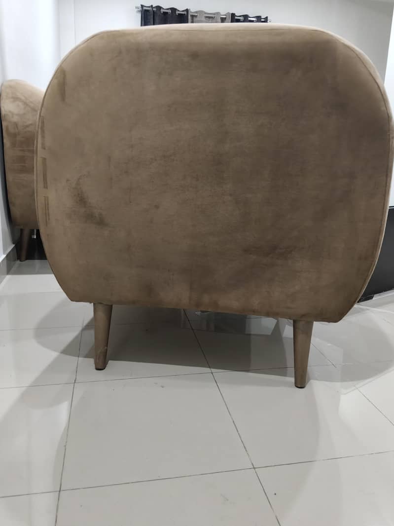 Sofa and table Set 4