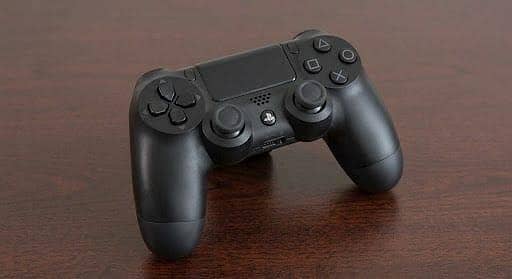 ps4,2 controllers,games 1