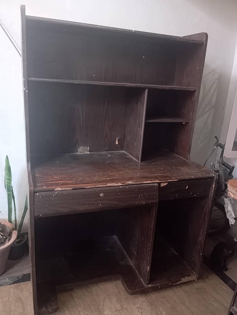 storage table 0