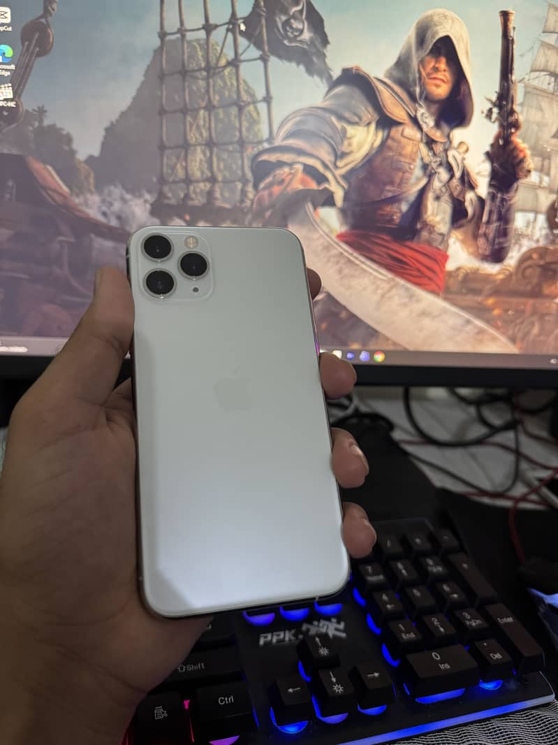 Apple iPhone 11 Pro 0
