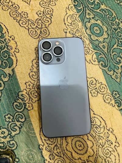 Apple iPhone 13 Pro 128 GB - 74 Battery