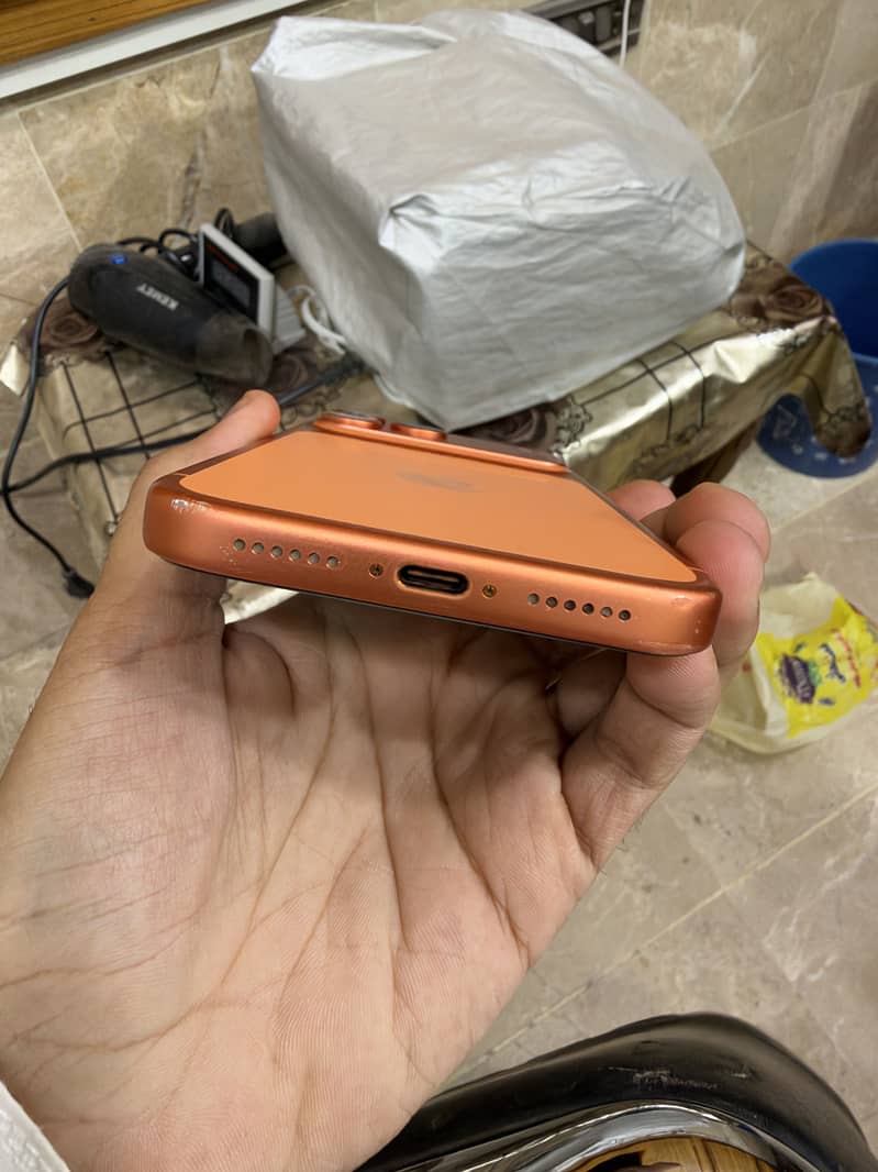 Apple iPhone 17 Pro Max 2